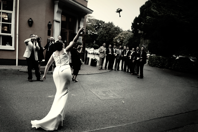 Maria throws the bouquet